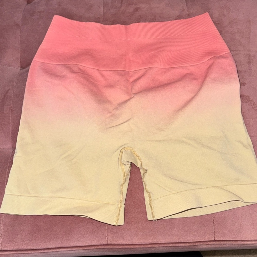 Pchee Bum Ombré Shorts